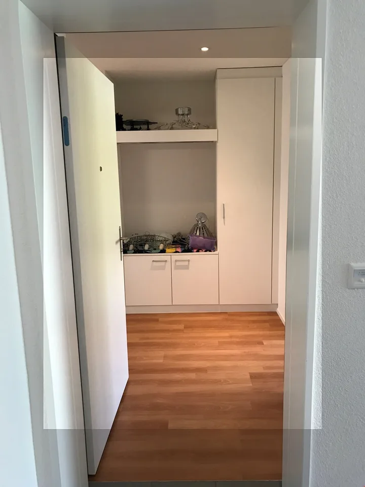 zu vermieten 4.5 Zimmerwohnung mit Gartensitzplatz