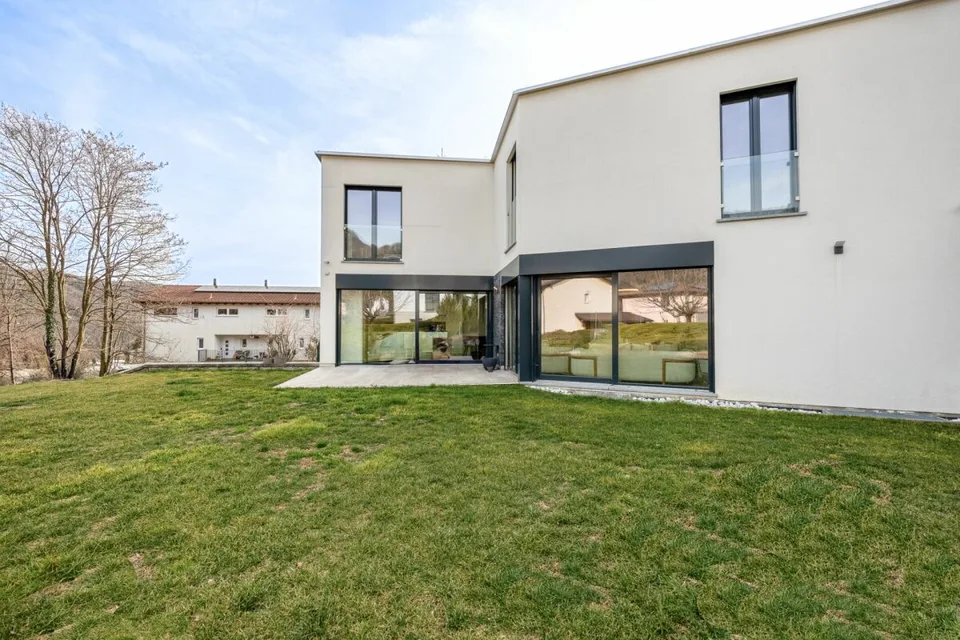 Moderne Einfamilienhaus mit 6 Zimmern