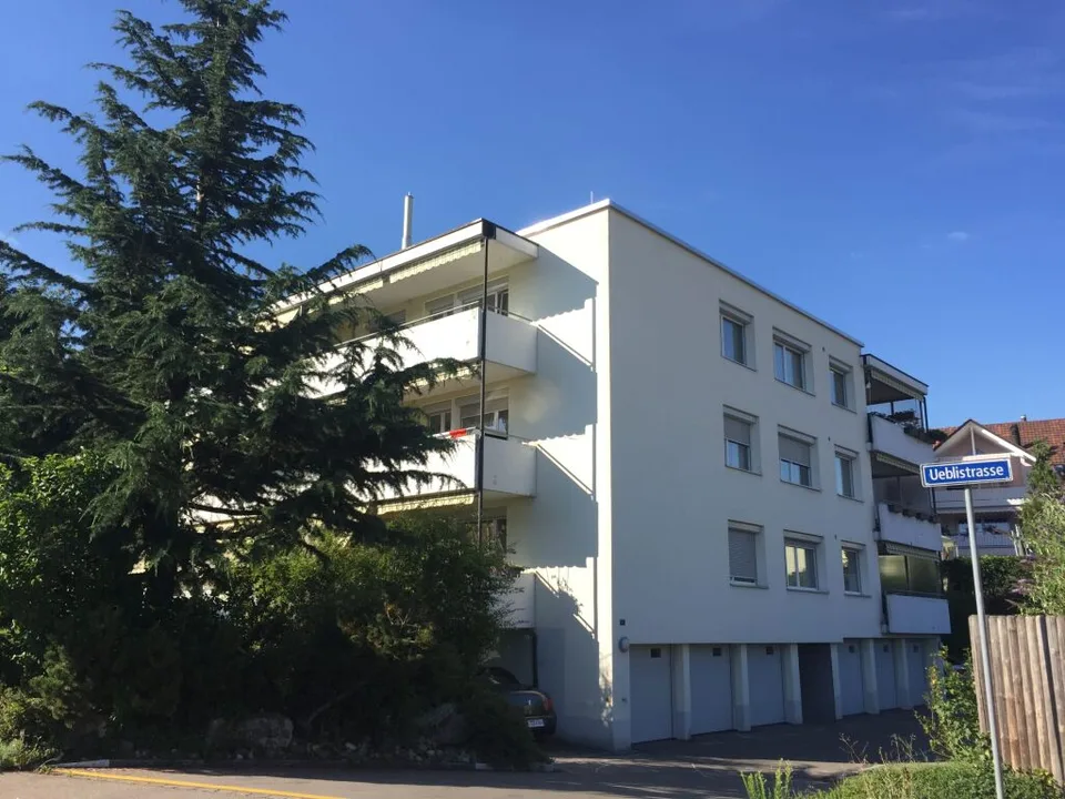 Aussenparkplatz