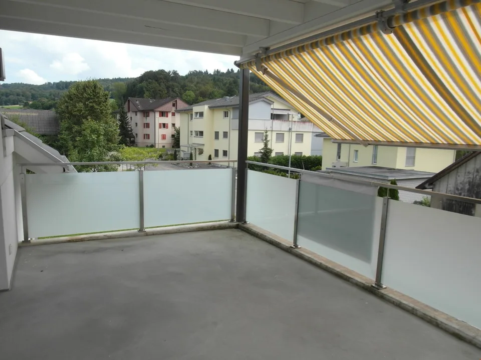Attraktive 4.5 Zimmer-Maisonettewohnung im Hirschthal