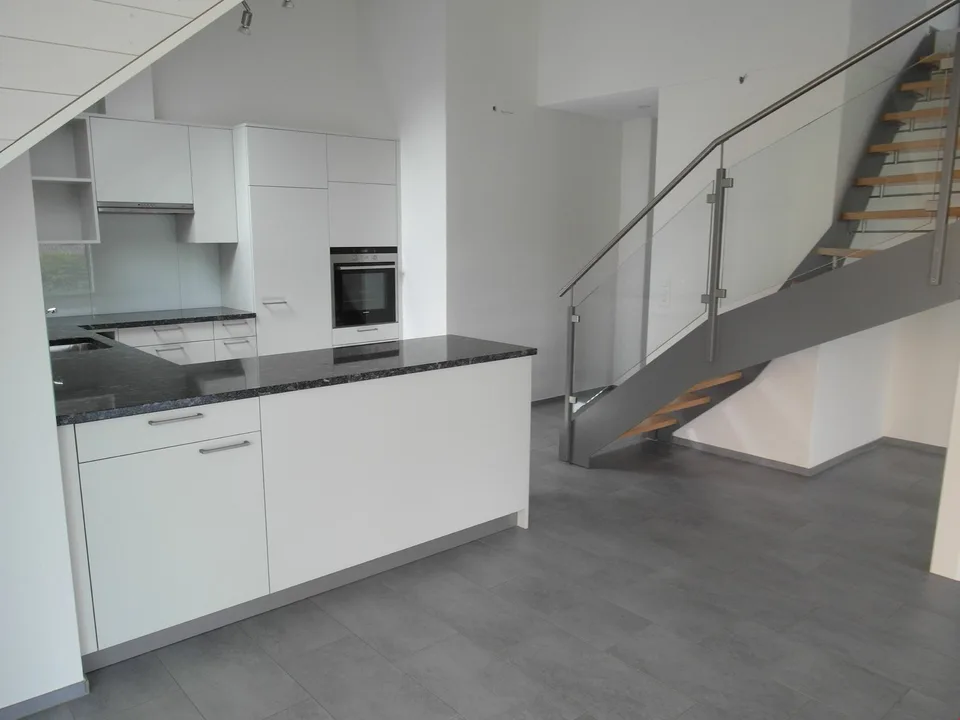 Attraktive 4.5 Zimmer-Maisonettewohnung im Hirschthal