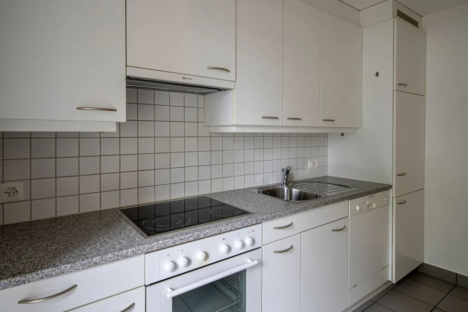 Tra Römerwiese e stazione di Muttenz - appartamento di 3 camere accogliente al piano terra