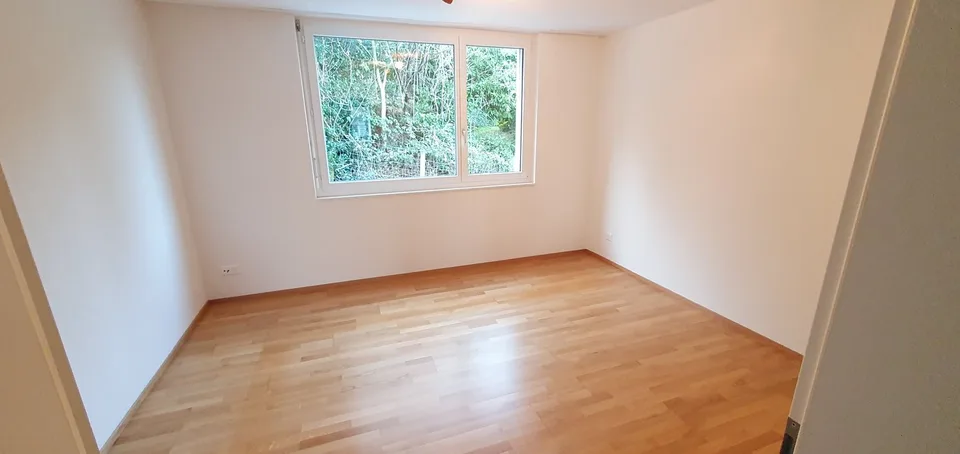 Bright 4.5-room apartment with balcony and elevator in Attiswil