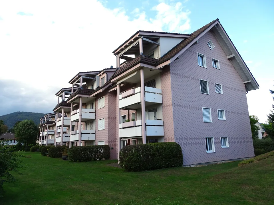 grosszügige 4.5-Zimmerwohnung in ruhigem Wohnquartier