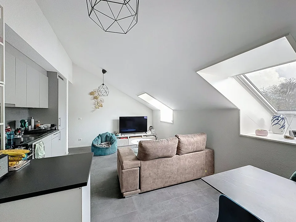 Studio avec surcombles