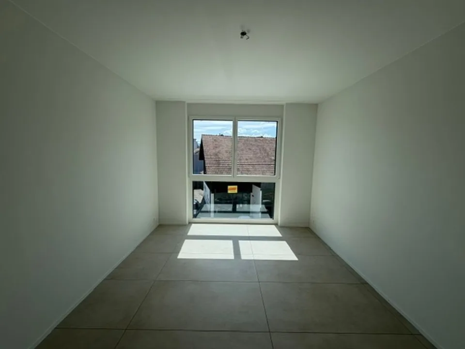 Moderne, neuwertige 4.5-Zimmer Wohnung zur Miete in Therwil