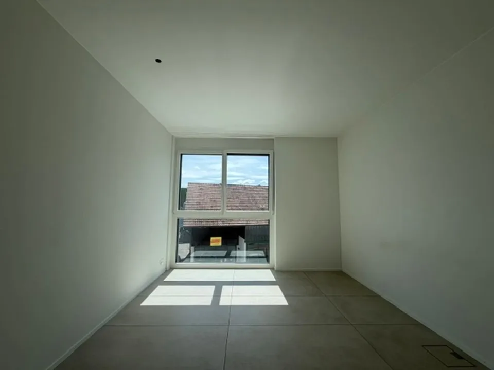 Moderne, neuwertige 4.5-Zimmer Wohnung zur Miete in Therwil
