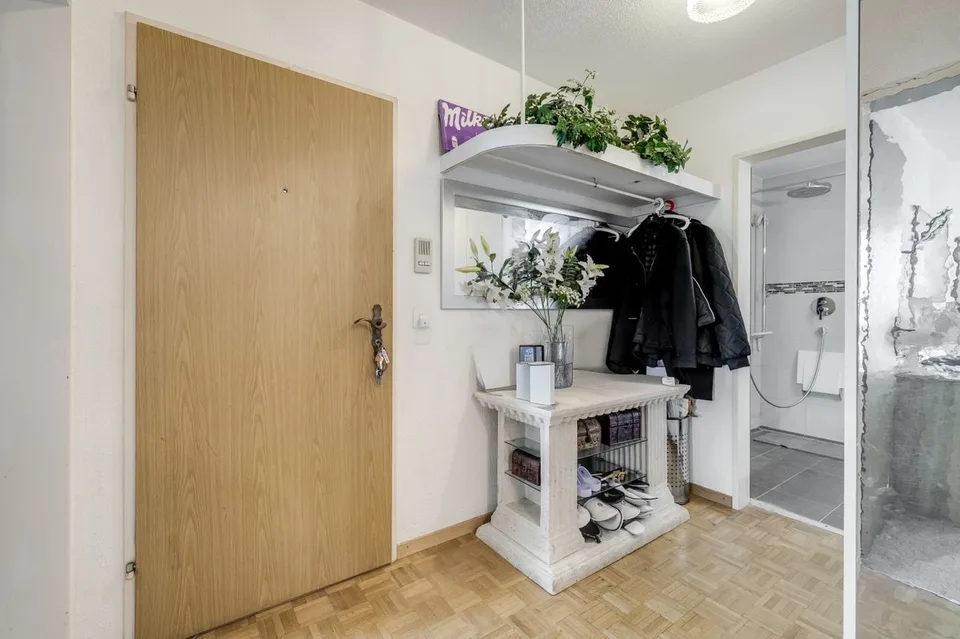 Geräumige und helle 5.5-Zimmer Wohnung mit Weitblick