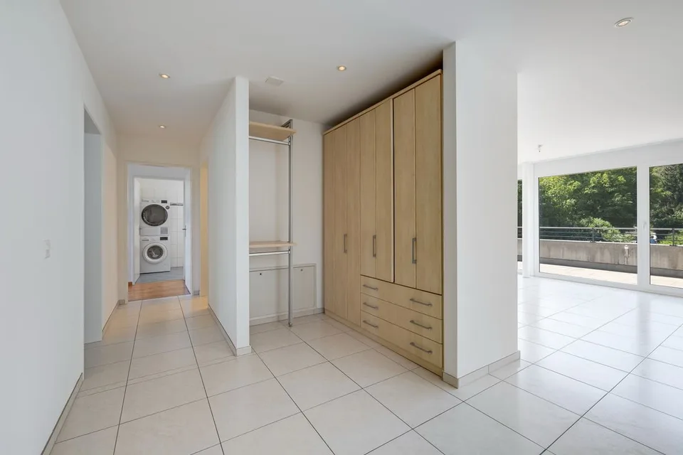 Appartement en attique lumineux avec vue et grande terrasse