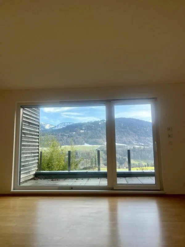 Beautiful architect's house for sale in Châtel-St-Denis with panoramic view