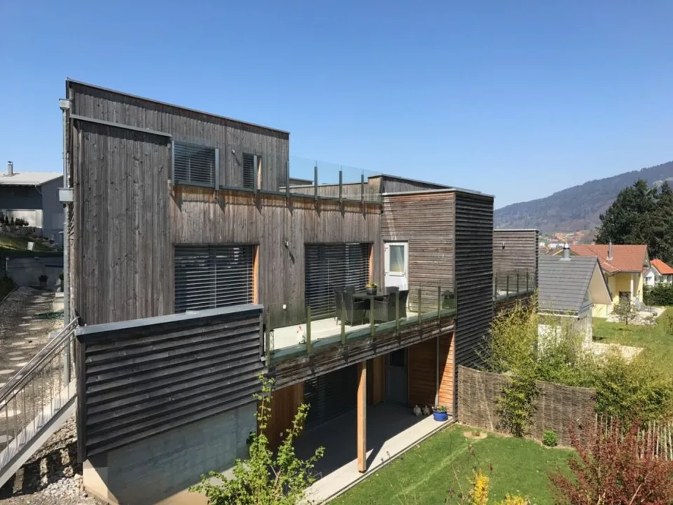 Beautiful architect's house for sale in Châtel-St-Denis with panoramic view