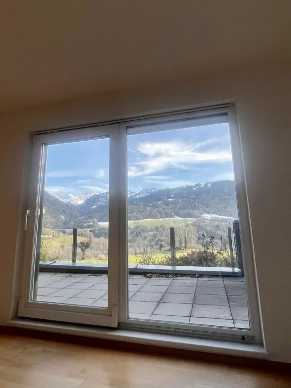 Beautiful architect's house for sale in Châtel-St-Denis with panoramic view