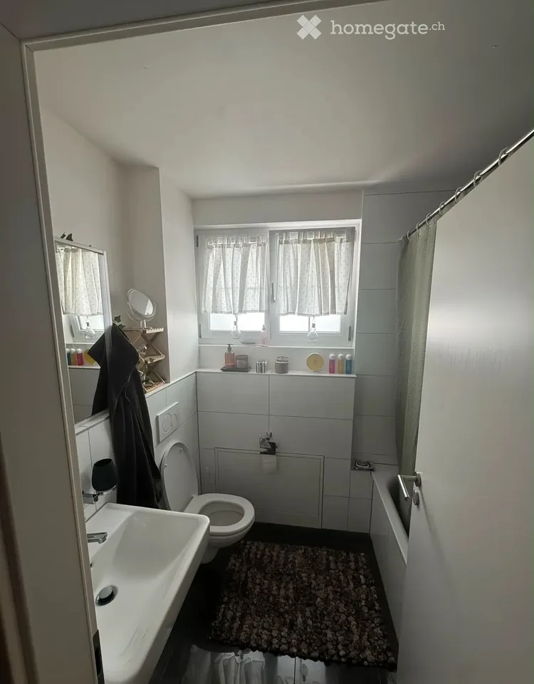 Appartement confortable 3 pièces avec balcon et belle vue à Liestal