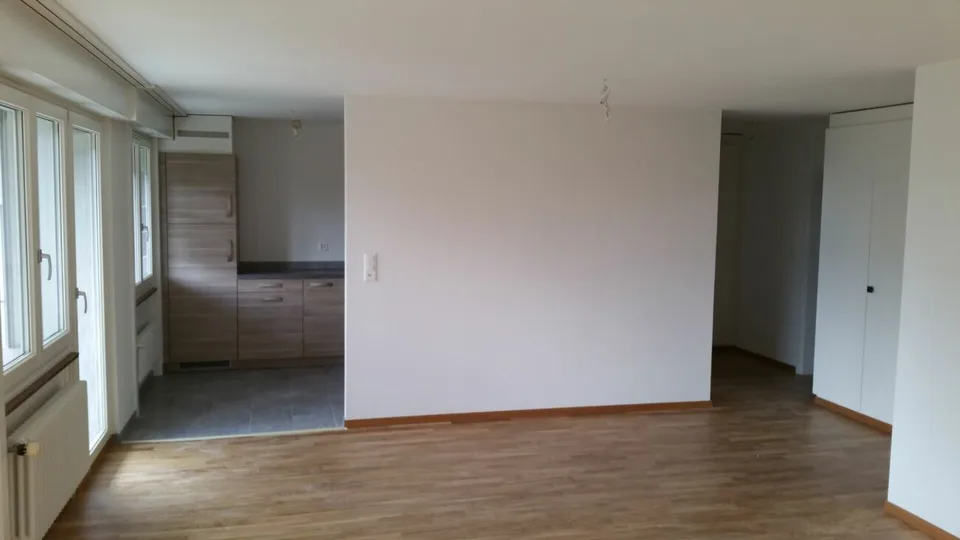 Beautiful 3.5-room apartment with spacious balcony!