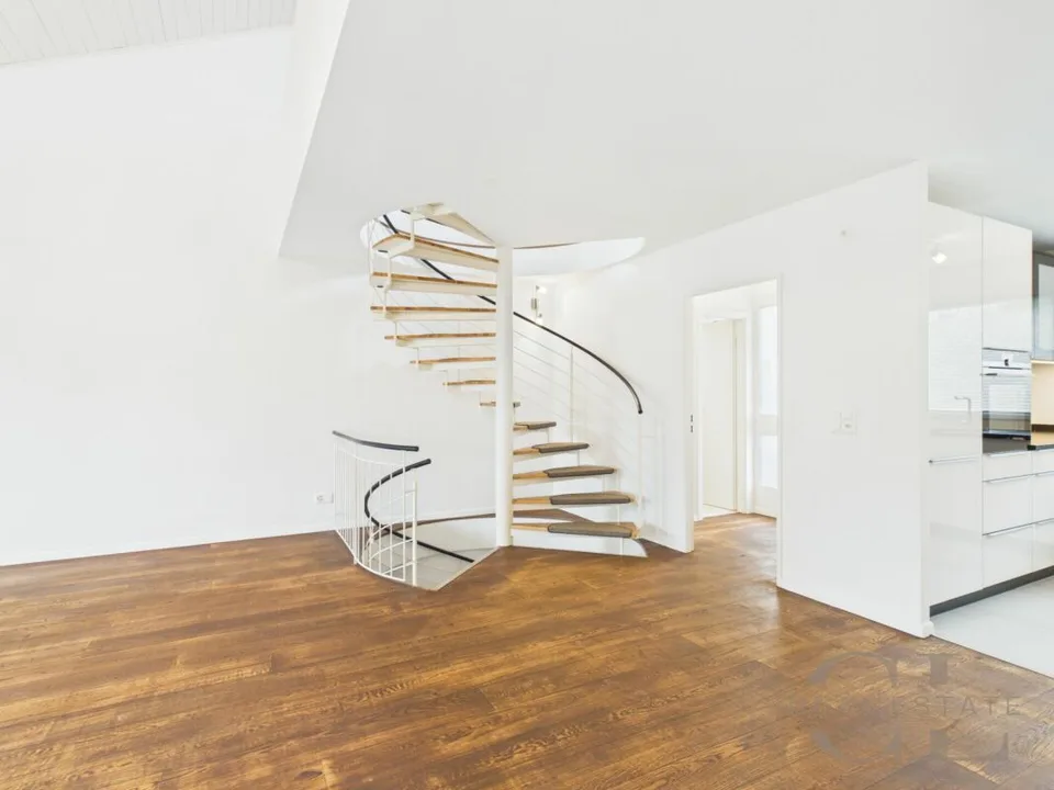 Attractive 4.5-room row house with garage