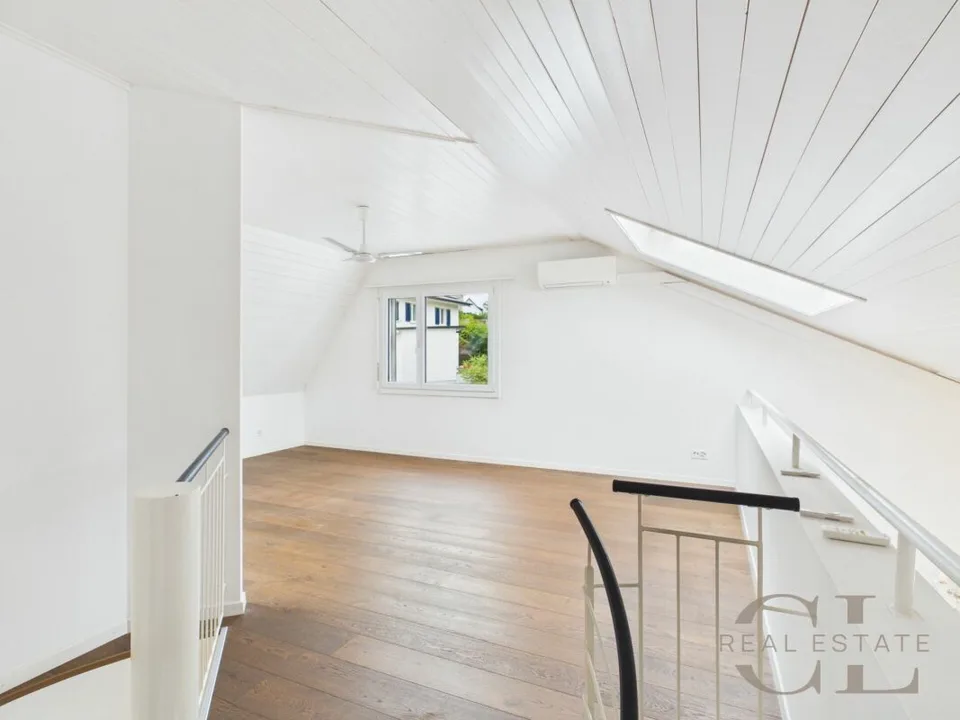 Attractive 4.5-room row house with garage