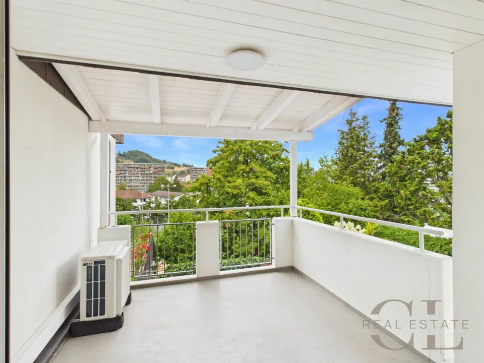 Attractive 4.5-room row house with garage