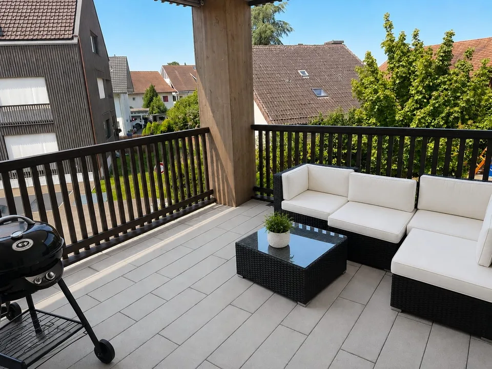 Moderne 4.5-Zimmer-Wohnung mit Balkon und Lift in Jonen