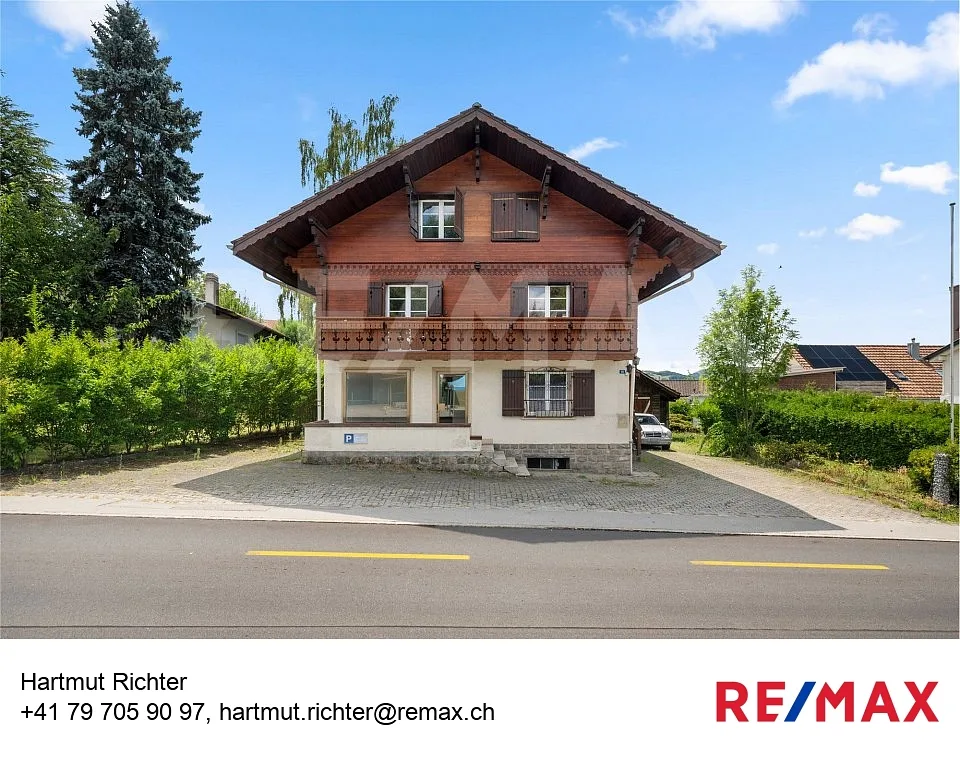 Magnifique grand chalet offrant un grand potentiel au cœur de Giffers