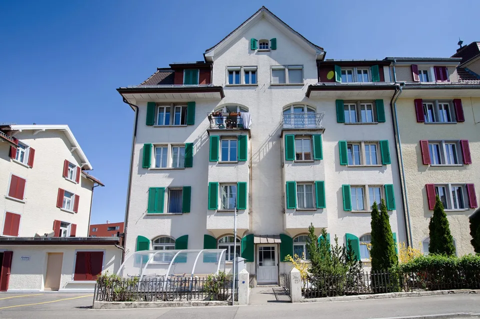 Affascinante appartamento di 3 locali in un edificio storico con balcone a St. Gallen