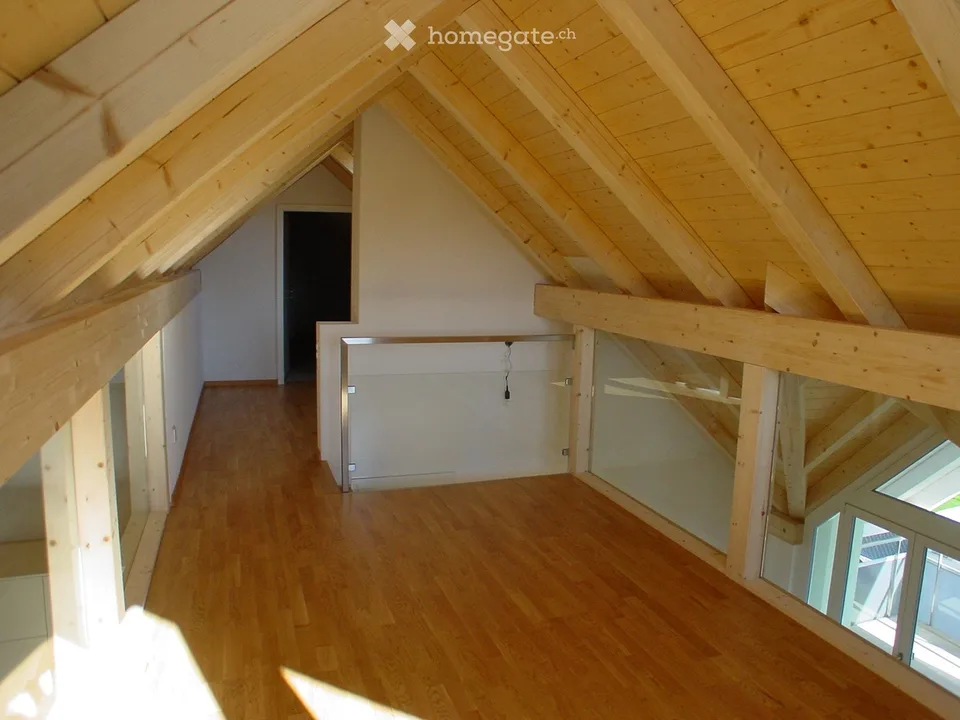 Appartement en duplex de 4,5 pièces ensoleillé – vie rurale, très bien desservi entre Berne et Thoune