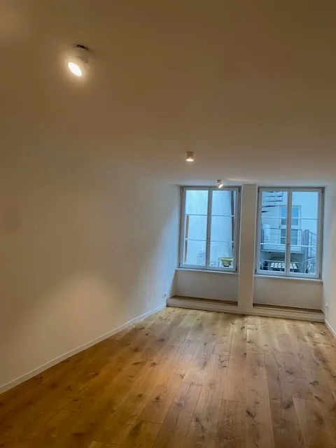Renovated 2 1/2-room apartment in the heart of the old town