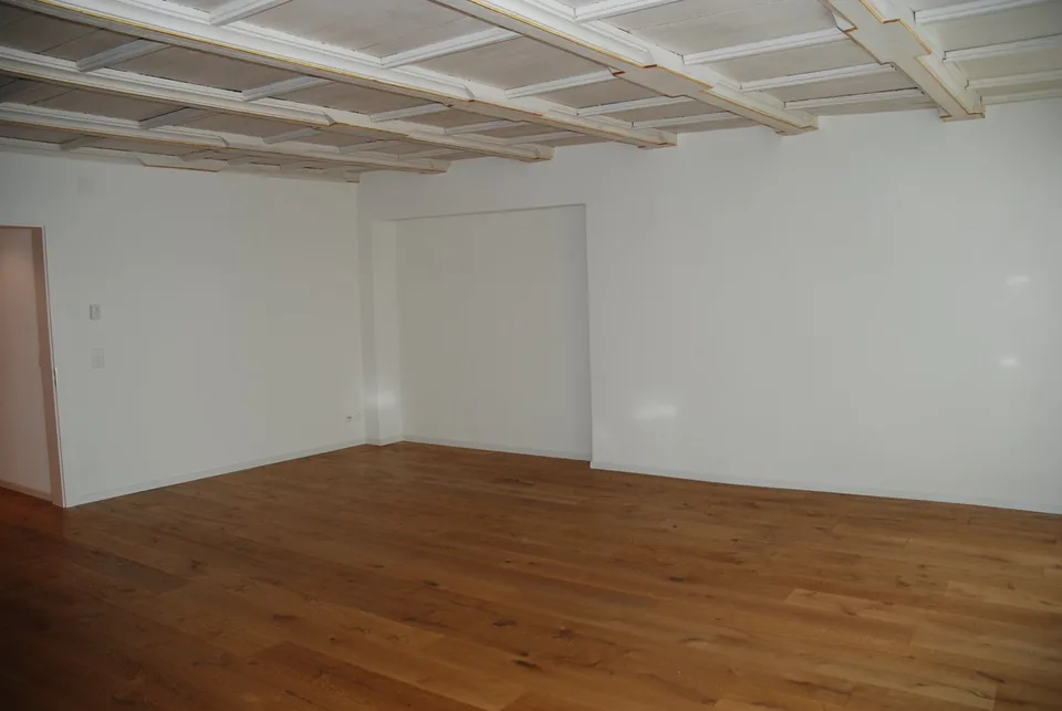 Renovated 2 1/2-room apartment in the heart of the old town