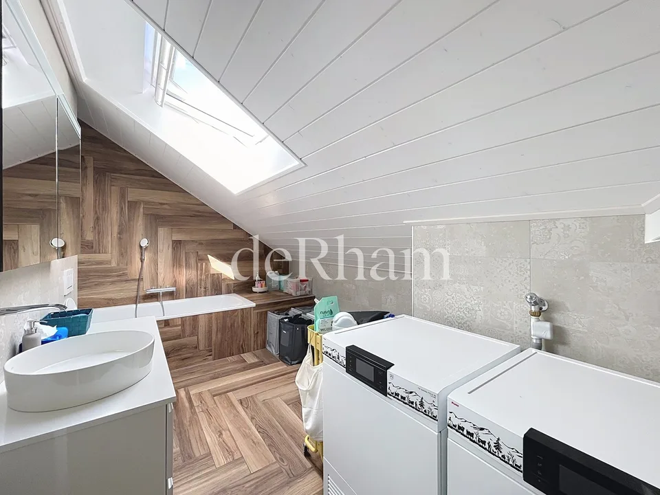 Triplex der Extraklasse in einem grünen Umfeld in Mont-sur-Lausanne!