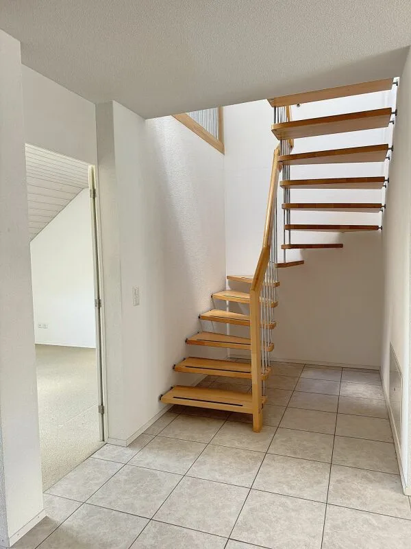 Appartement en duplex attractif et centralement situé avec galerie