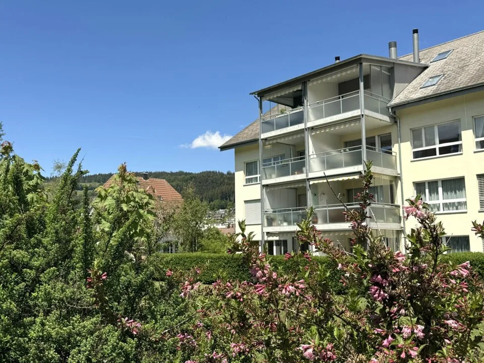 Appartement en duplex attractif et centralement situé avec galerie