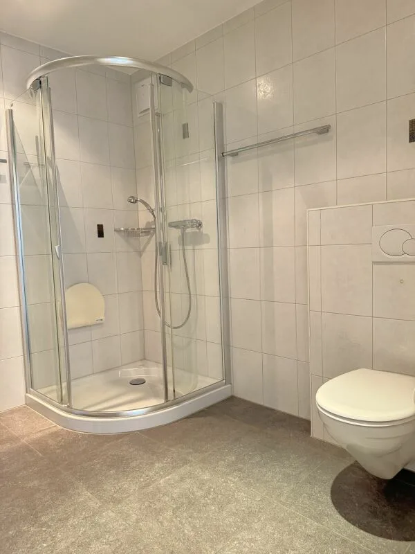 Appartement en duplex attractif et centralement situé avec galerie