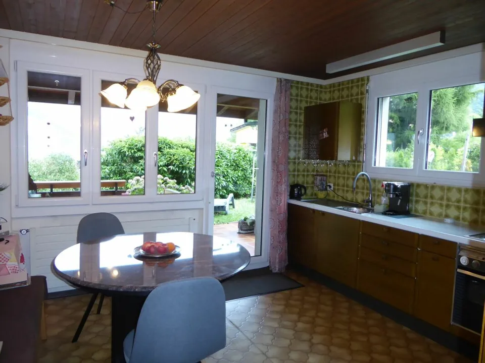 Casa unifamiliare 4 1/2 locali con vista lago attraente