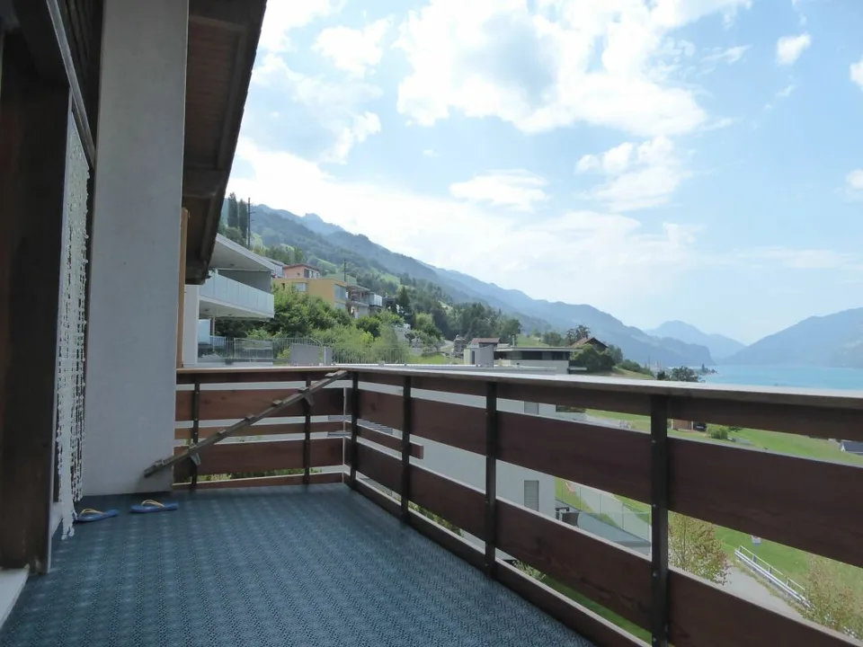 Casa unifamiliare 4 1/2 locali con vista lago attraente