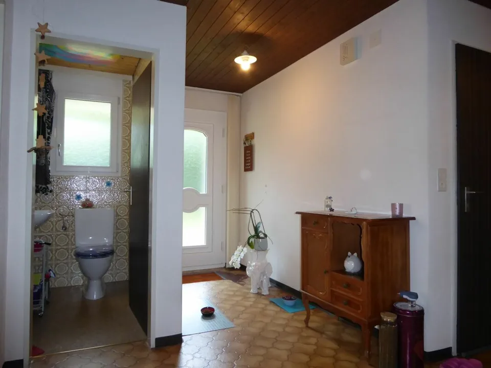Casa unifamiliare 4 1/2 locali con vista lago attraente