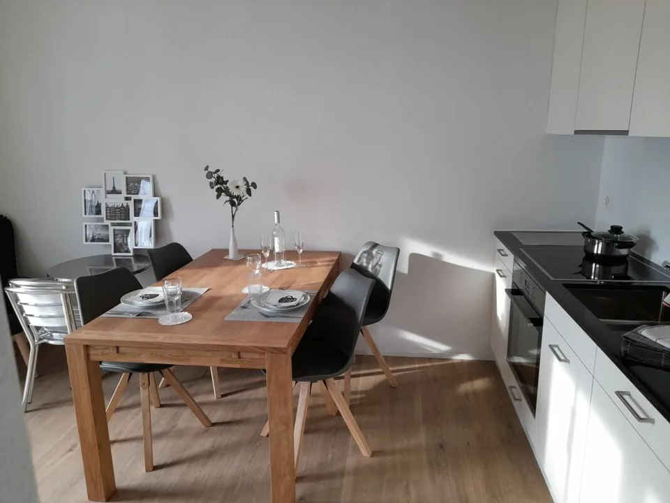 Charmantes möbliertes Appartement mit Balkon in Kleinwohnanlage