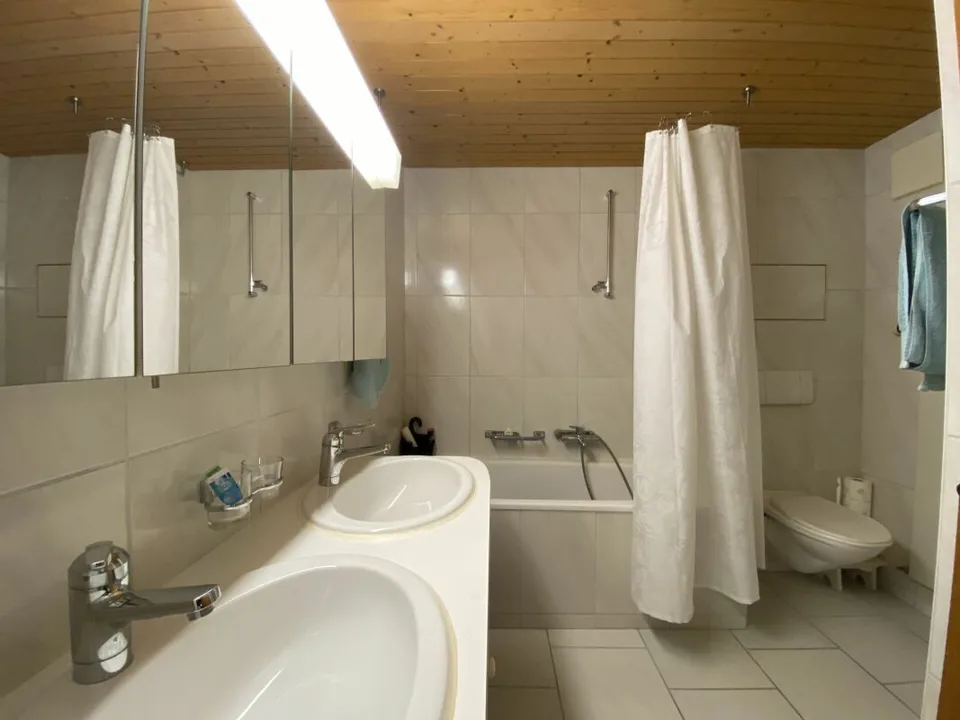 Spacious 3-room apartment in Riehen