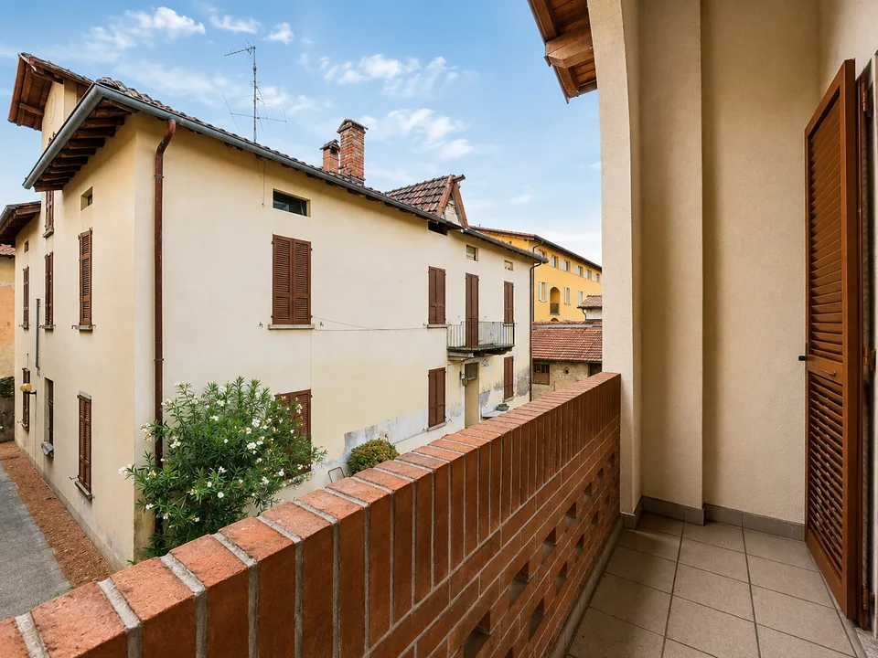 Stabio San Pietro: Faszinierendes Einfamilienhaus 3.5 Zimmer mit privatem Garten und offenem Blick