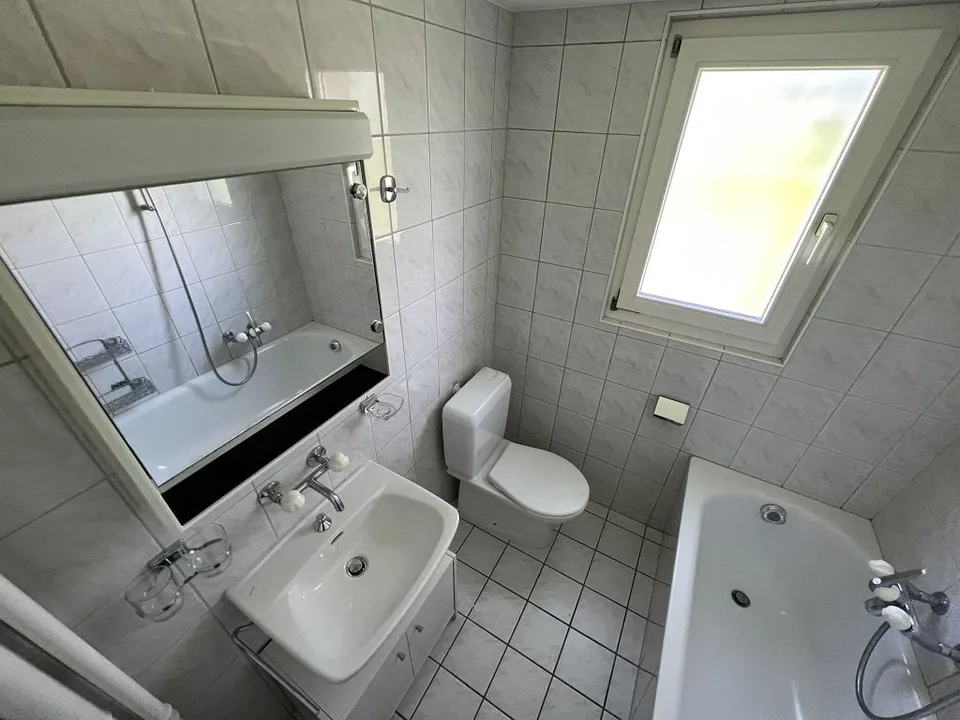 3-Zimmerwohnung, 1. Stock rechts