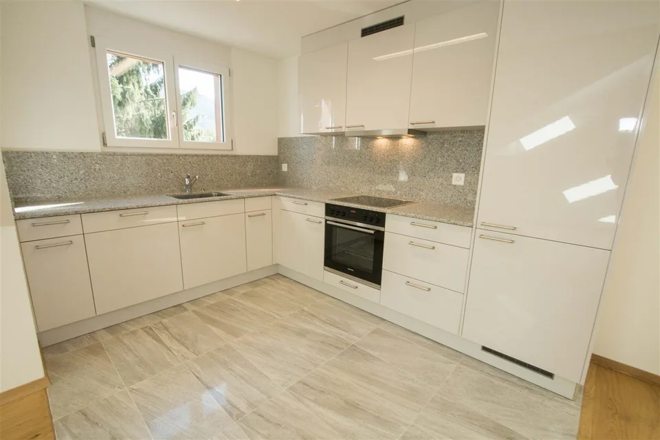 Mansarda di lusso con vista & ristrutturazione moderna Zurigo Wiedikon