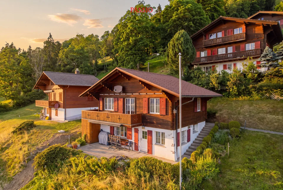 Exklusives 5-Zimmer-Ferienchalet mit Einliegerwohnung und Panorama
