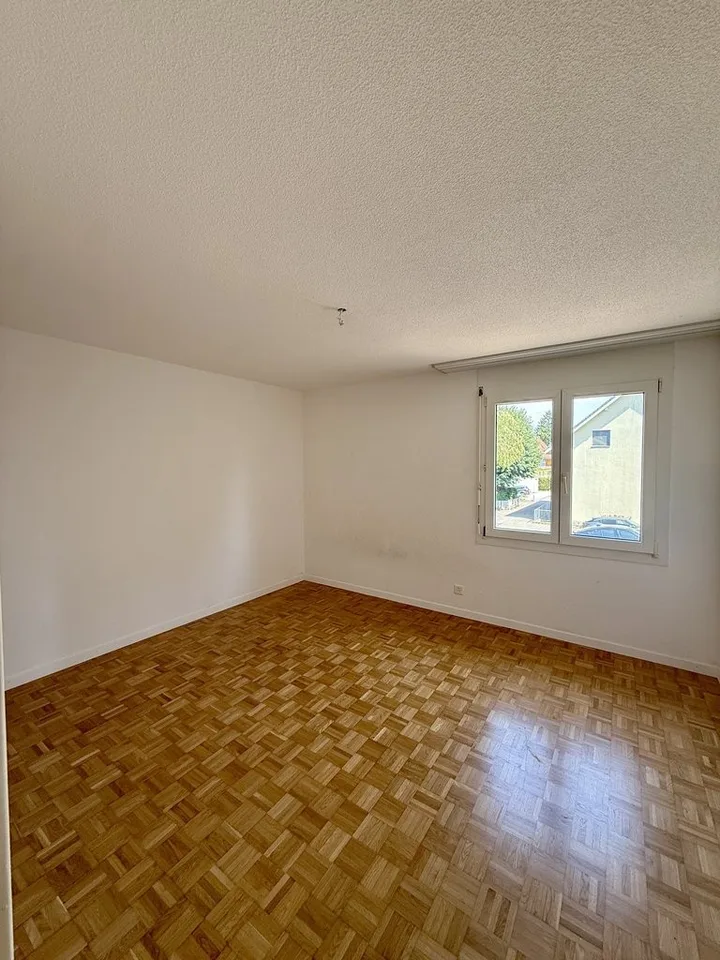 Attraktive 4.5-Zimmerwohnung mit Balkon im 1. Obergeschoss