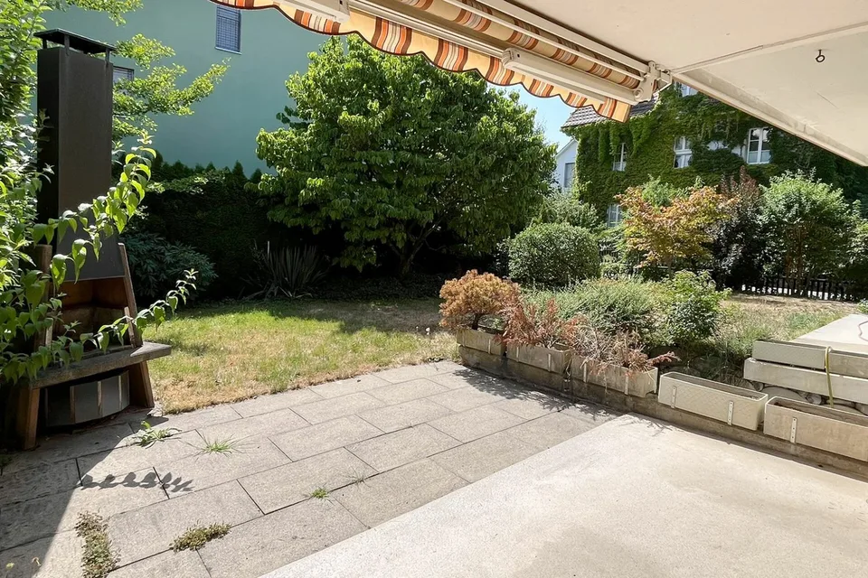 Einfamilienhaus mit Garten in einem ruhigen Wohnquartier