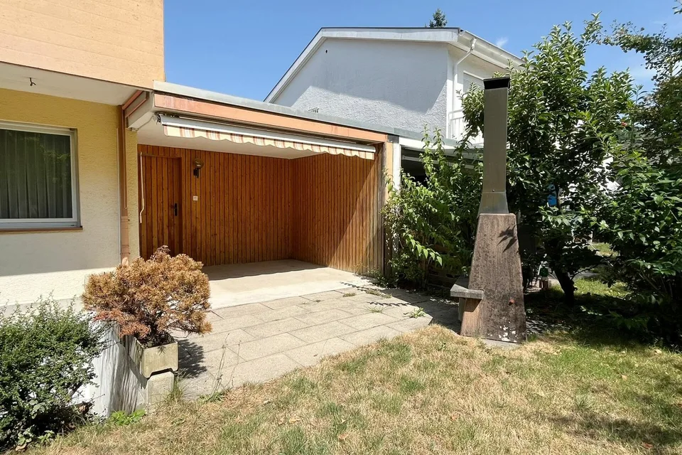 Einfamilienhaus mit Garten in einem ruhigen Wohnquartier