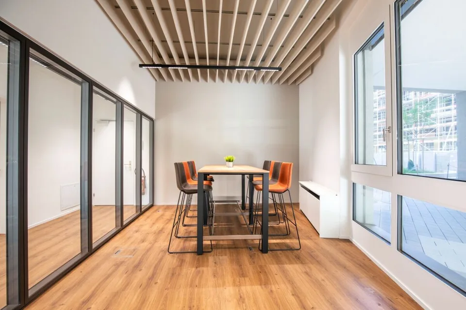 Dienstleistungsflächen Lyssachstrasse 48a