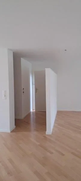 Bright 4.5-room apartment with balcony in Wallisellen – available from September 2026