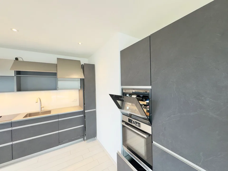 3784 CADEMPINO - MODERNO APPARTAMENTO CON VISTA PANORAMICA
