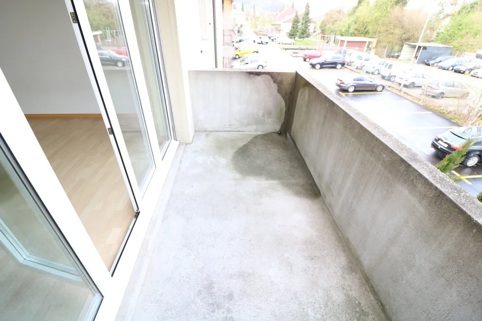 Complètement rénové avec balcon