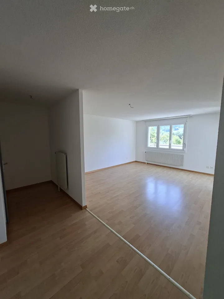 A louer magnifique appartement attique à Moutier 3 pce