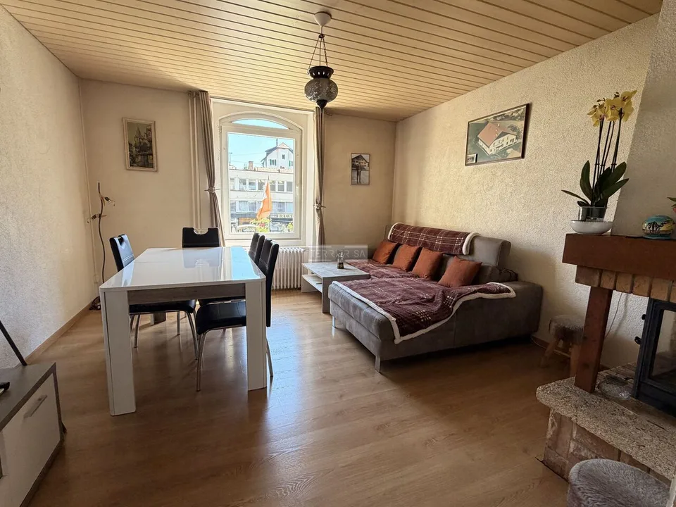 Charm and authenticity: Old Suchard villa with garden and garage