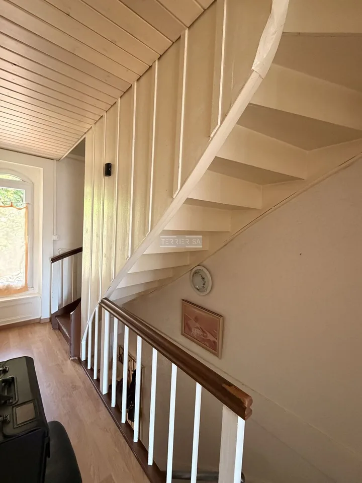 Charm and authenticity: Old Suchard villa with garden and garage